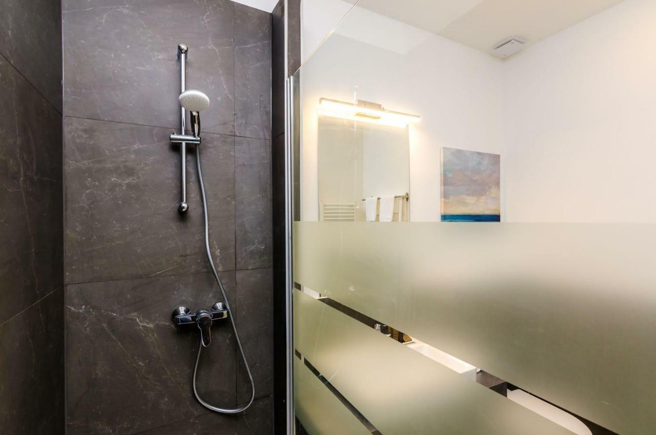 Rooms4u