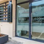 Rooms4U