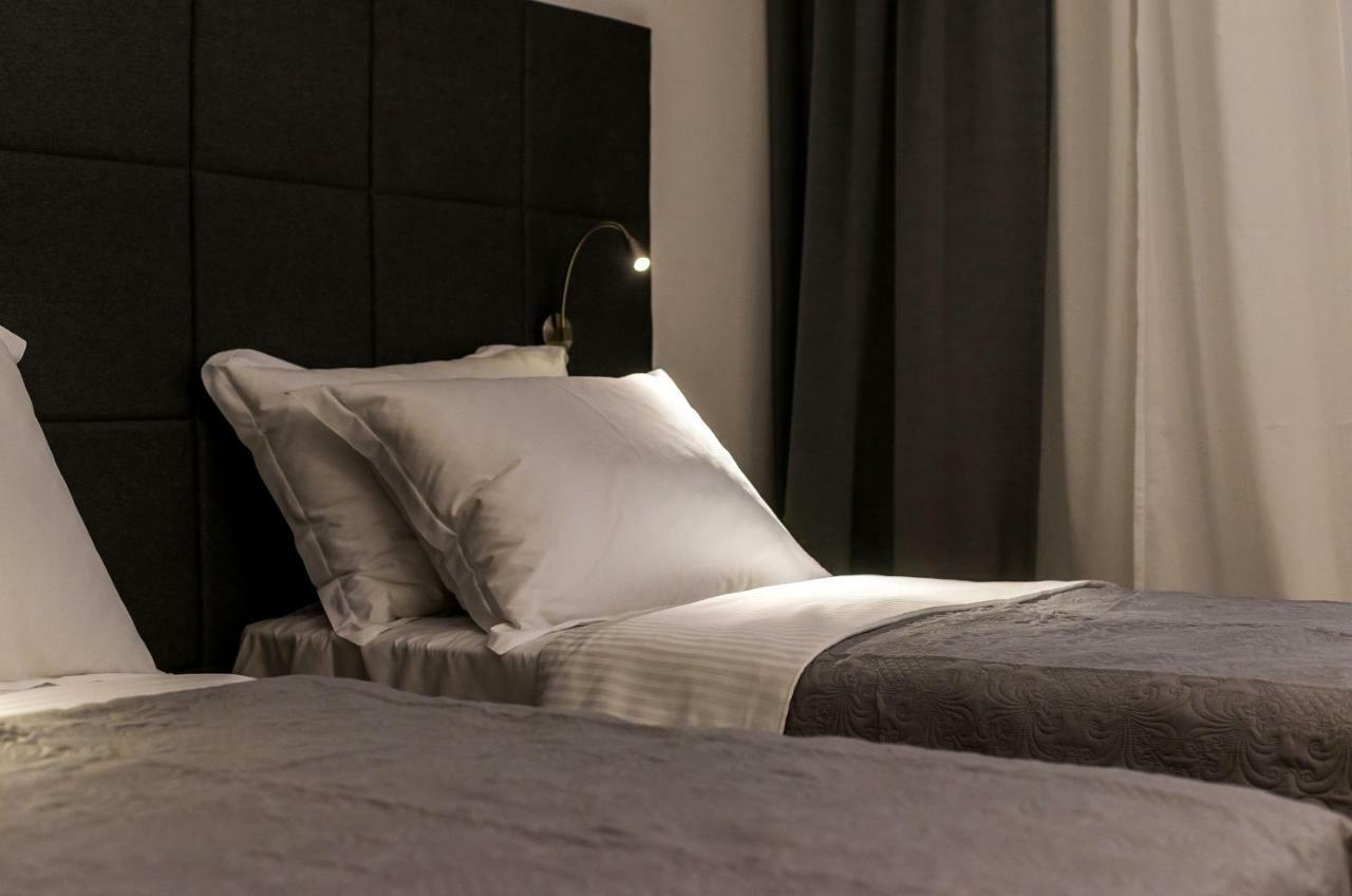 Rooms4u Hotel 4*