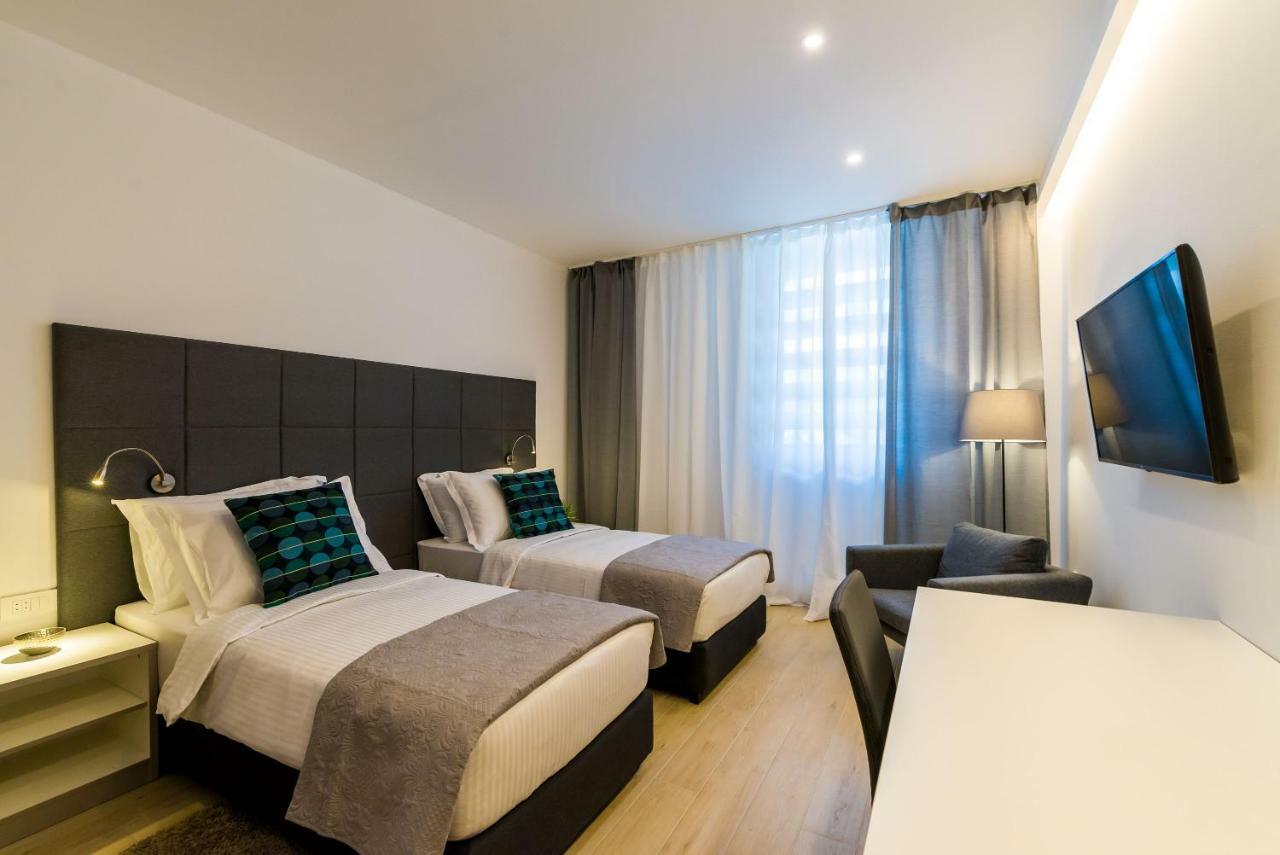 Hotel Rooms4u