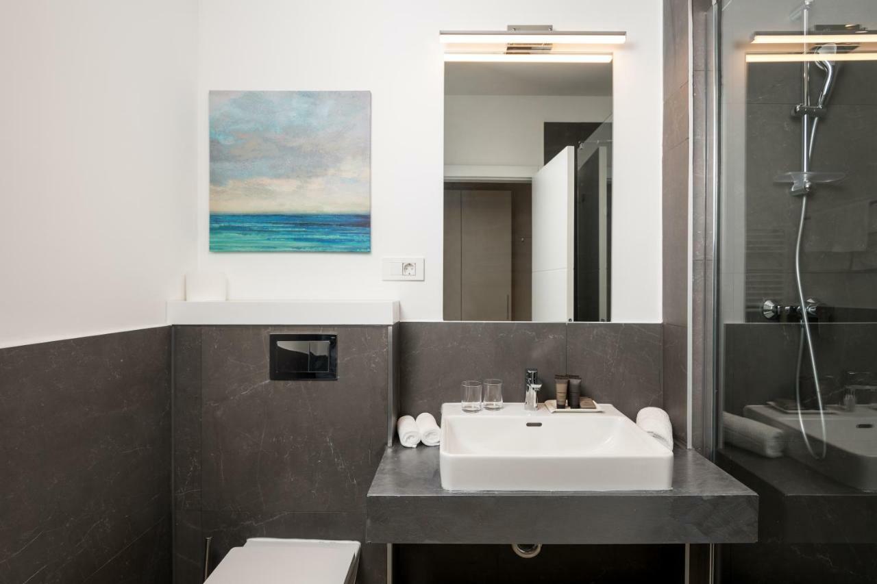 Hotel Rooms4u 4*