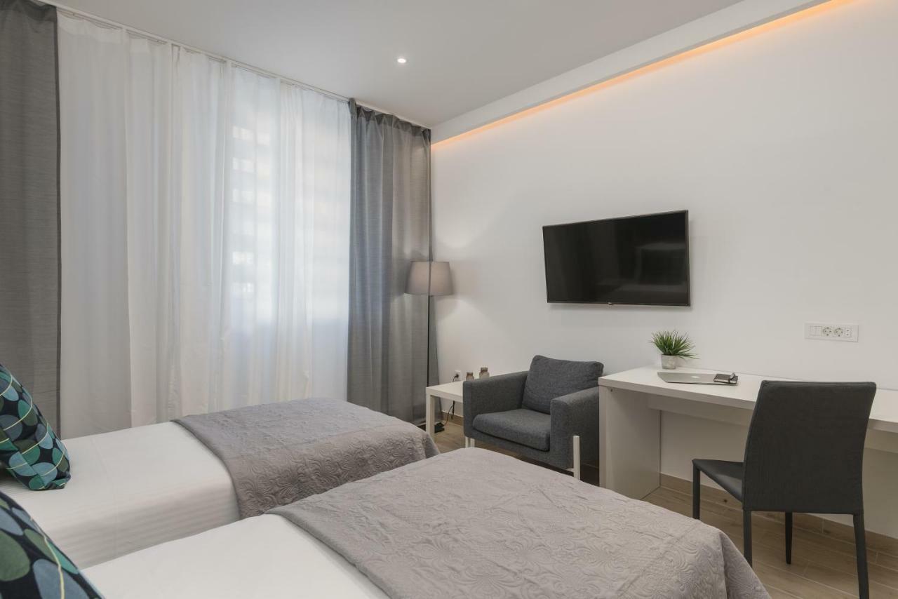 Rooms4u 4*
